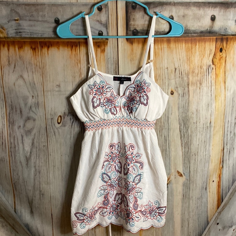 Strappy Embroidered Boho Tank Top Padded Bra
